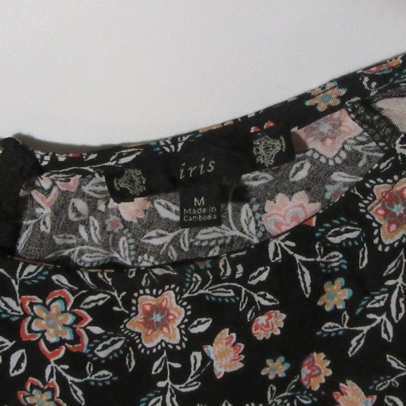 Iris Zipper Crop Top - Picture 5 of 5